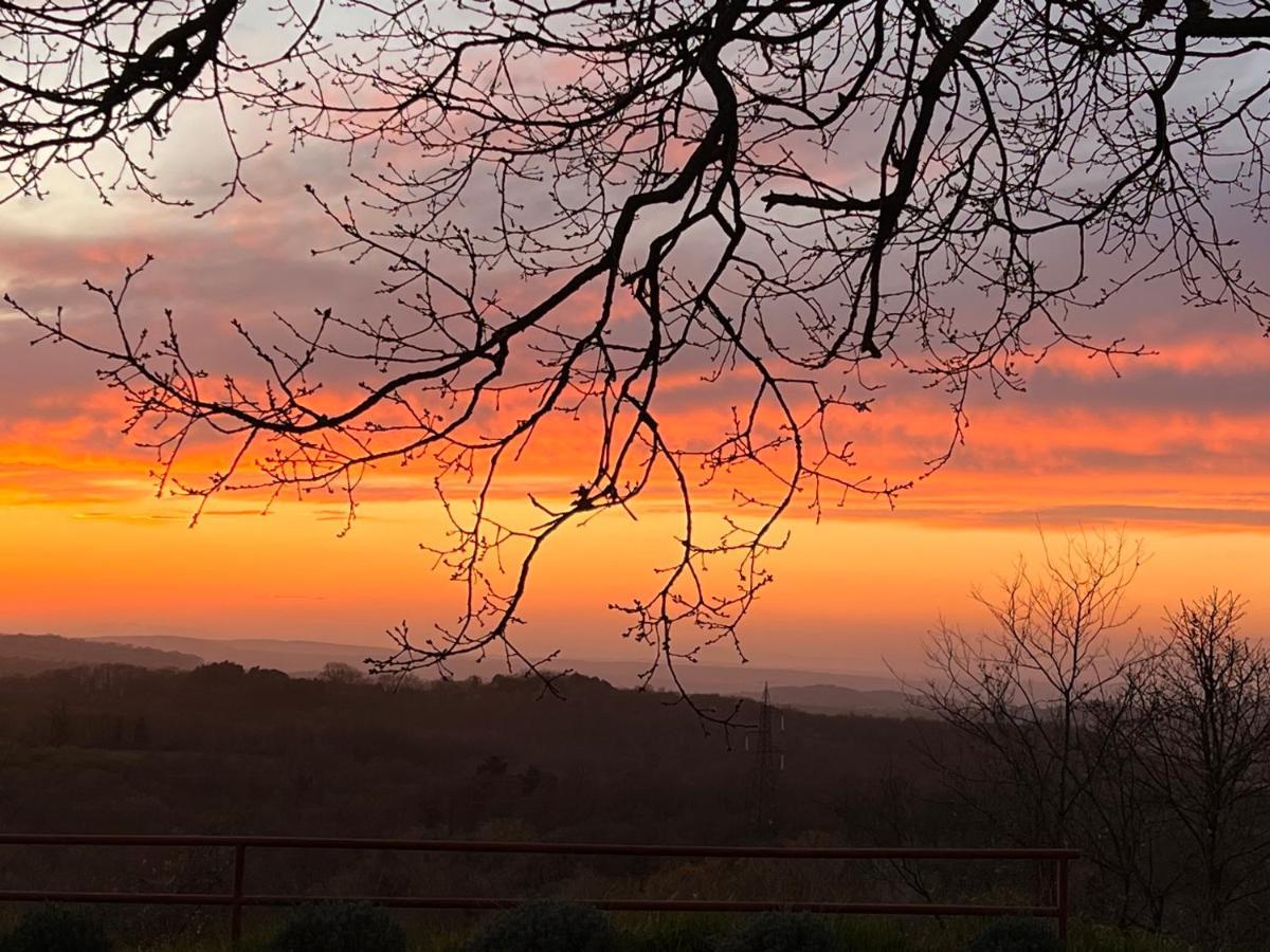 B&B Il Tramonto Barbarano Romano Exterior photo